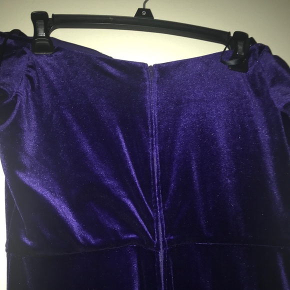 Purple velvet prom/formal dress - Picture 5 of 7